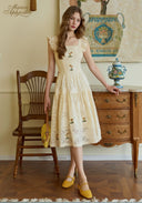 Retro Lace Embroidered Waist-Slimming Dress